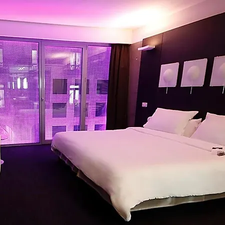 Le Rex 4* Tarbes