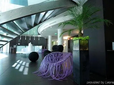 Hotell Le Rex Tarbes