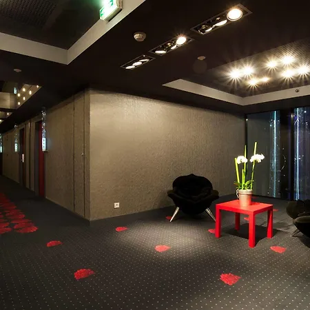Hotel Le Rex Tarbes