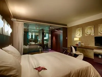 Hotel Le Rex Tarbes