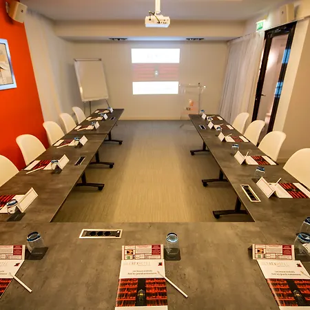 Hotel Le Rex Tarbes